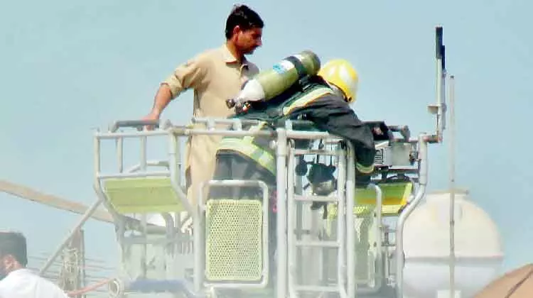 ജുബൈലിൽ കെട്ടിടത്തിൽ തീപിടിത്തം ജുബൈലിൽ കെട്ടിടത്തിൽ തീപിടിത്തം