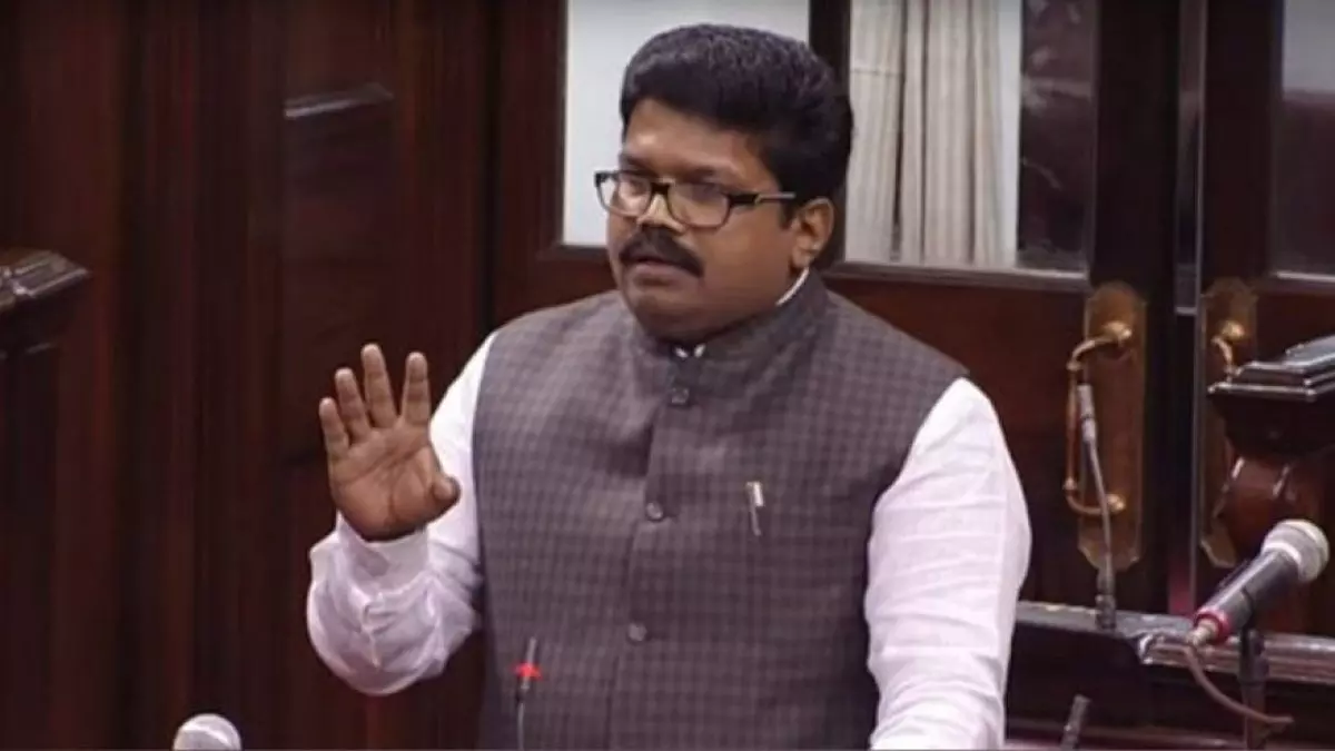 ഉപരാഷ്ട്രപതിക്ക് അയച്ച കത്തും ജനാധിപത്യവിരുദ്ധം; രാജ്യസഭ ഉപാധ്യക്ഷന് കെ.കെ. രാഗേഷ് എം.പിയുടെ തുറന്ന കത്ത് ഉപരാഷ്ട്രപതിക്ക് അയച്ച കത്തും ജനാധിപത്യവിരുദ്ധം; രാജ്യസഭ ഉപാധ്യക്ഷന് കെ.കെ. രാഗേഷ് എം.പിയുടെ തുറന്ന കത്ത്