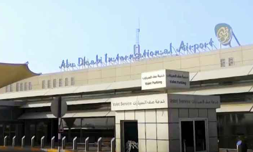 അ​ബൂ​ദ​ബി വി​മാ​ന​ത്താ​വ​ള​ം: ട്രാ​ൻ​സി​റ്റ് യാ​ത്ര​ക്കാ​ർ​ക്ക് ഫാ​സ്​​റ്റ് ലൈ​ൻ