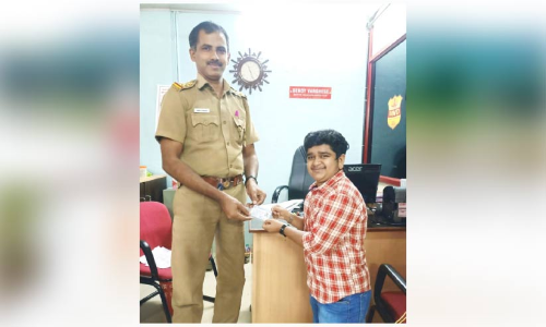 ഉ​യ​ര​ക്കു​റ​വ്​ പ​രി​മി​തി​യ​ല്ല; സൂ​ര​ജ് ഡ്രൈ​വി​ങ്​ സീ​റ്റി​ൽ