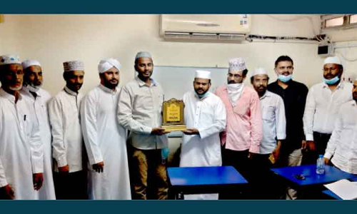 അ​ബ്ബാ​സ് ത​റ​യി​ട്ടാ​ലി​ന് യാ​ത്ര​യ​യ​പ്പ് ന​ൽ​കി