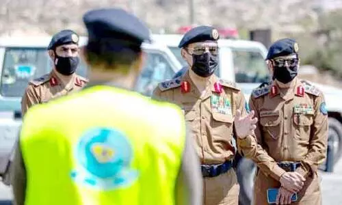 ത്വാ​ഇ​ഫി​ൽ അ​ഗ്​​നി​ബാ​ധ​യു​ണ്ടാ​യ മ​ല സി​വി​ൽ ഡി​ഫ​ൻ​സ്​ മേ​ധാ​വി സ​ന്ദ​ർ​ശി​ച്ചു