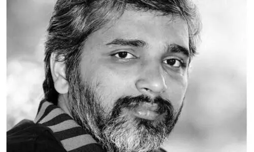 യുവതിക്ക് വാടകവീട് എടുത്തുനൽകിയ ഉമേഷിന് സസ്പെൻഷൻ നൽകിയത് വിവാദത്തിൽ