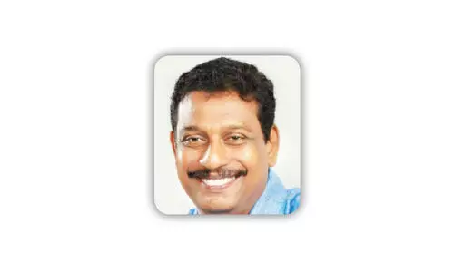 ആ​ദ്യ രാ​ജ്യാ​ന്ത​ര സ്​​കൂ​ളാ​യി ക​രൂ​പ്പ​ട​ന്ന ജി.​എ​ച്ച്.​എ​സ്.​എ​സ്​ -വി.ആർ. സുനിൽകുമാർ
