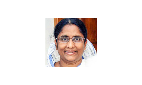 പ​ദ്ധ​തി​ക​ൾ സമയബന്ധിതമായി പൂർത്തീകരിക്കും –ഷാനിമോൾ ഉസ്മാൻ