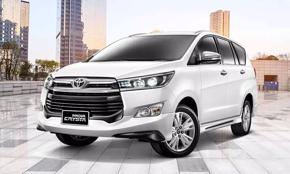 ഇന്നോവക്ക്​ ശനിദശയൊ? വിൽപ്പനക്കണക്കിൽ ഇന്ത്യക്കാരുടെ പ്രിയ എം.പി.വി പിന്നിൽ