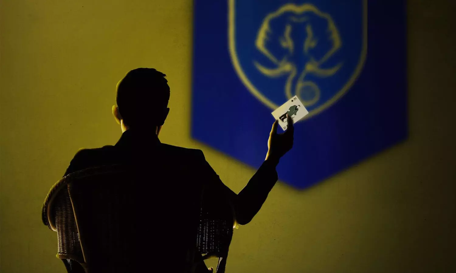 ബ്ലാസ്​റ്റേഴ്​സിലേക്ക്​ അവൻ വരുന്നു; രാജാവിനെ അറിയാൻ തലപുകച്ച്​ ആരാധകർ​