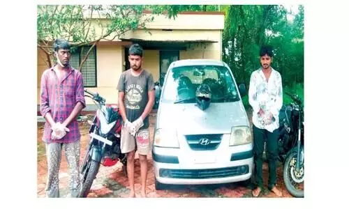 അന്തർ സംസ്ഥാന വാഹന മോഷ്​ടാക്കൾ പിടിയിൽ