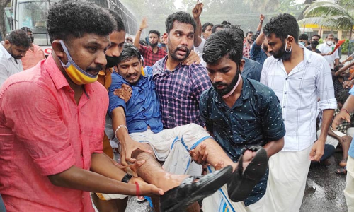 കൊല്ലത്ത്​ യുവമോര്‍ച്ച മാര്‍ച്ചില്‍ സംഘര്‍ഷം, ഗ്രനേഡ് പ്രയോഗം