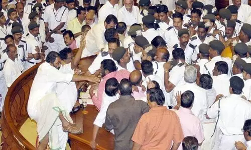 നിയമസഭ നാണംകെട്ട ദിനം