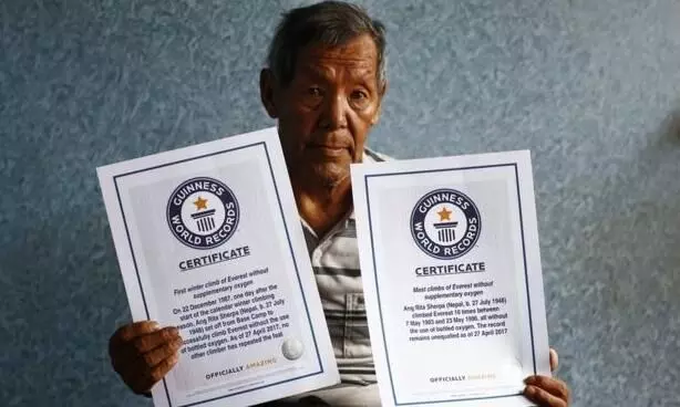 ഓക്സിജന് ബോട്ടില് ഇല്ലാതെ 10 തവണ എവറസ്റ്റ് കീഴടക്കിയ ആങ് റിത ഷേര്പ അന്തരിച്ചു ഓക്സിജന് ബോട്ടില് ഇല്ലാതെ 10 തവണ എവറസ്റ്റ് കീഴടക്കിയ ആങ് റിത ഷേര്പ അന്തരിച്ചു