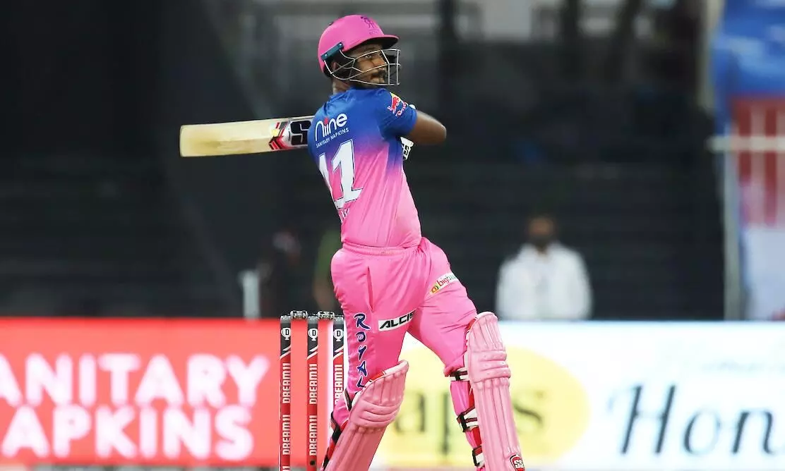 ഇന്നലെ ദേവ്ദത്ത്, ഇന്ന് സഞ്ജു; ഗൾഫിൽ പണിയെടുക്കാൻ മലയാളിയെ കഴിഞ്ഞേ ആരുമൊള്ളൂ ഇന്നലെ ദേവ്ദത്ത്, ഇന്ന് സഞ്ജു; ഗൾഫിൽ പണിയെടുക്കാൻ മലയാളിയെ കഴിഞ്ഞേ ആരുമൊള്ളൂ