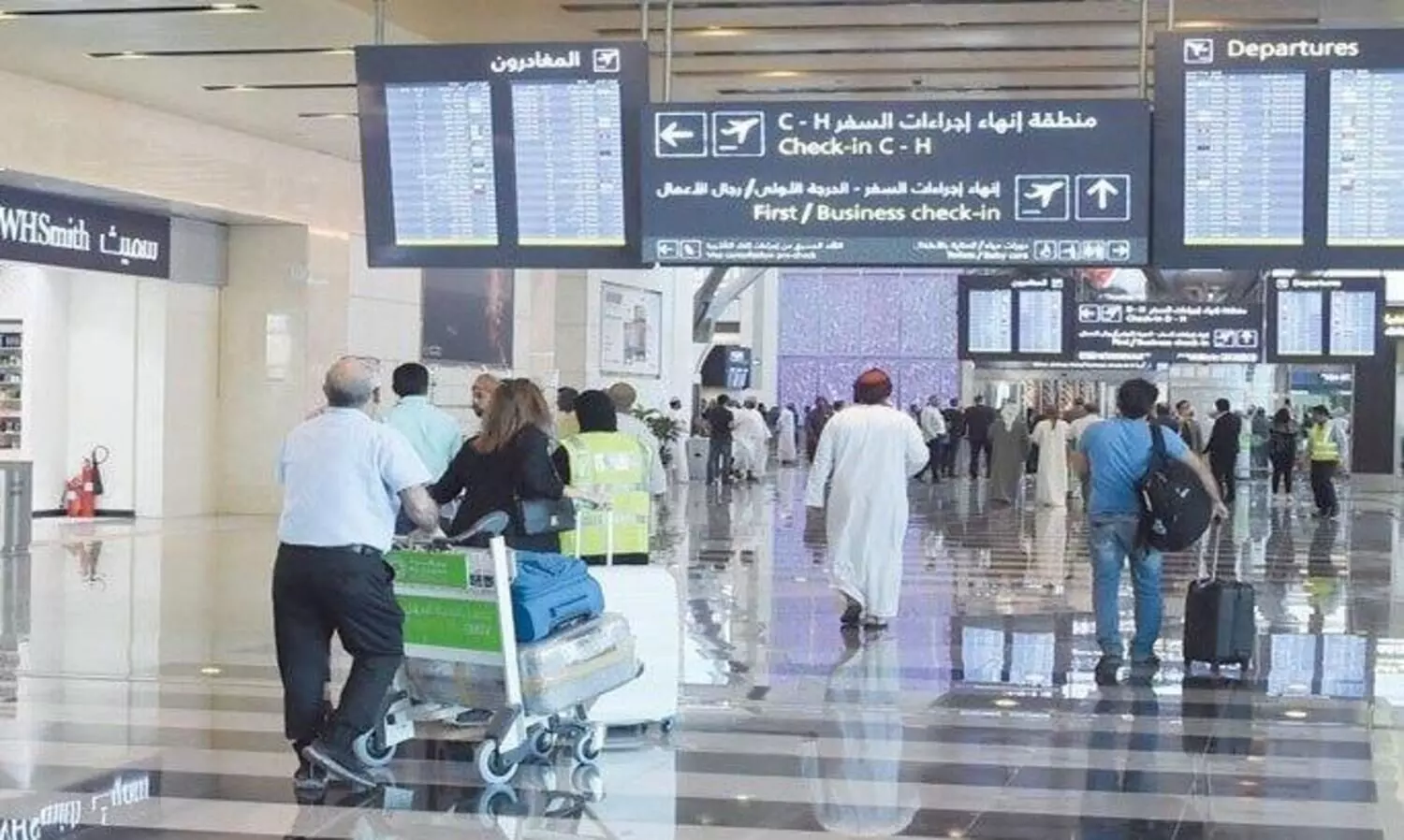 ഒമാനിൽ നിന്ന്​ വിസ റദ്ദാക്കി മടങ്ങുന്നവരുടെ  പിഴ ഇൗ വർഷാവസാനം വരെ ഇൗടാക്കില്ല