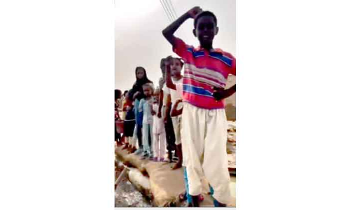 സ​ൽ​മാ​ൻ രാ​ജാ​വി​ന് അ​ഭി​ന​ന്ദ​ന​മ​റി​യി​ച്ച് സു​ഡാ​നി ബാ​ല​ന്മാ​ർ