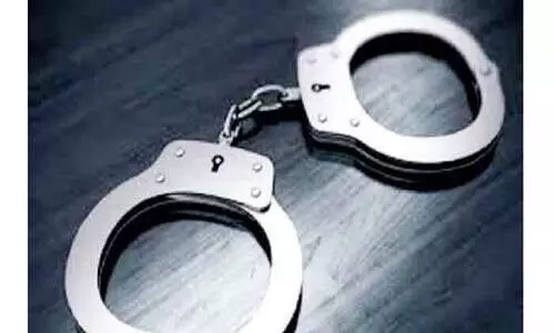 ക്വാ​റ​ൻ​റീ​ൻ നി​ർ​ദേ​ശ​ങ്ങ​ൾ ലം​ഘി​ച്ച​തി​ന് ആ​റു​പേ​ർ പി​ടി​യി​ൽ