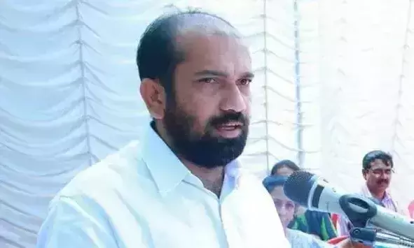 വടക്കാഞ്ചേരി ഫ്ലാറ്റ് ക്രമക്കേട്: വാദിയും പ്രതിയും ഒരാളെന്ന് അനിൽ അക്കര വടക്കാഞ്ചേരി ഫ്ലാറ്റ് ക്രമക്കേട്: വാദിയും പ്രതിയും ഒരാളെന്ന് അനിൽ അക്കര