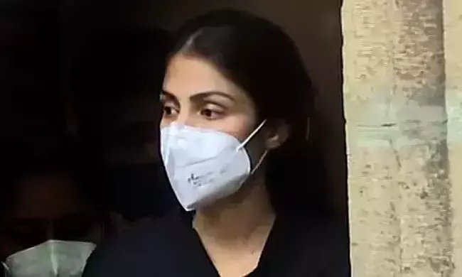 ലഹരി മരുന്ന് ലഭിക്കാൻ സുശാന്ത് എന്നെ കരുവാക്കി-റിയ ചക്രവർത്തി ലഹരി മരുന്ന് ലഭിക്കാൻ സുശാന്ത് എന്നെ കരുവാക്കി-റിയ ചക്രവർത്തി