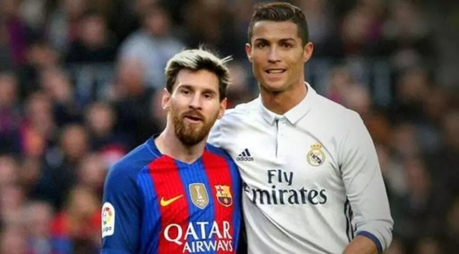 മെസ്സിയും റോണോയും ടോപ് ത്രീയിലില്ല; യൂറോപ്പിെൻറ കളിക്കാരൻ പിന്നെ ആരാകും? മെസ്സിയും റോണോയും ടോപ് ത്രീയിലില്ല; യൂറോപ്പിെൻറ കളിക്കാരൻ പിന്നെ ആരാകും?