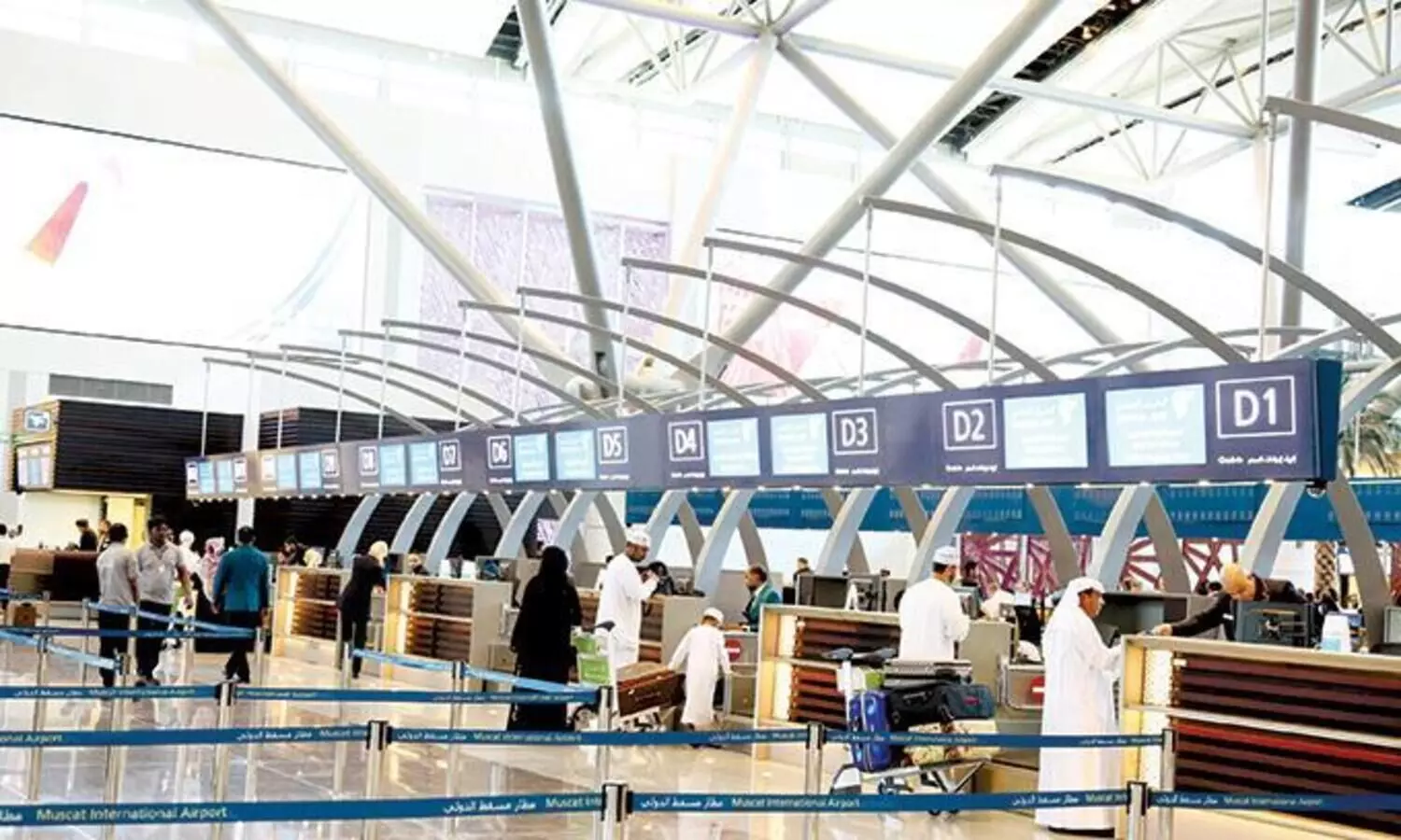 ഒമാനിലെത്തുന്ന യാത്രക്കാർ പി.സി.ആർ   പരിശോധനക്ക്​ 25 റിയാൽ നൽകണം