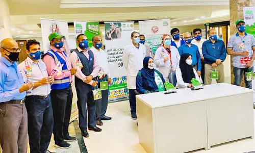 ഇന്ത്യൻ സോഷ്യൽ ഫോറം വളണ്ടിയർമാർ രക്തദാനം നടത്തി ഇന്ത്യൻ സോഷ്യൽ ഫോറം വളണ്ടിയർമാർ രക്തദാനം നടത്തി