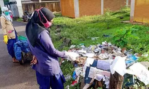 മാലിന്യം തള്ളാൻ നഗരത്തിലെ ഇടവഴികൾ