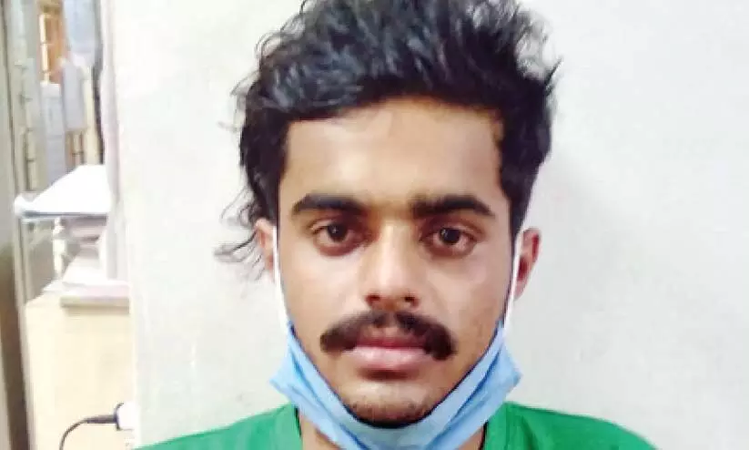 സ്ത്രീയുടെ ബാഗ് തട്ടിപ്പറിച്ചയാൾ പൊലീസ് പിടിയിൽ