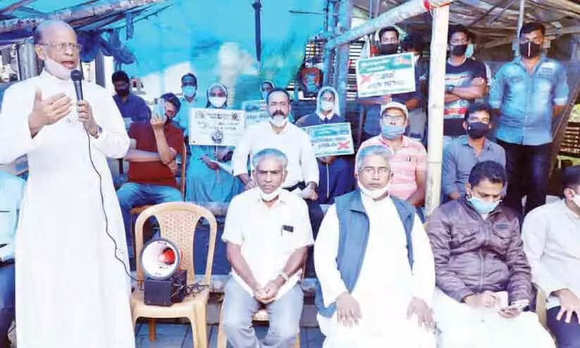 ബഫർ സോൺ പ്രഖ്യാപനം: കർഷകപ്രതിഷേധം പടരുന്നു ബഫർ സോൺ പ്രഖ്യാപനം: കർഷകപ്രതിഷേധം പടരുന്നു