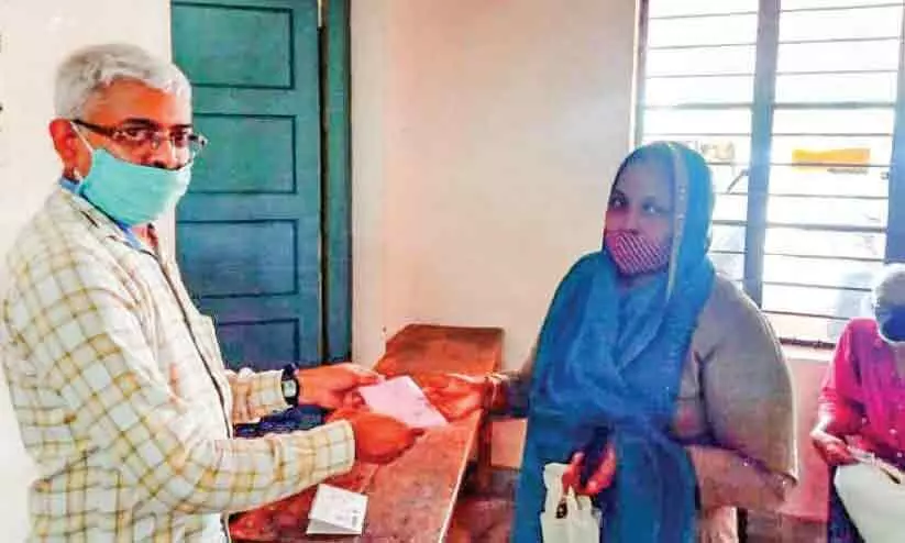 മാധ്യമം വാർത്ത തുണച്ചു; റുബീനക്കും കുടുംബത്തിനും പിങ്ക് കാർഡ്