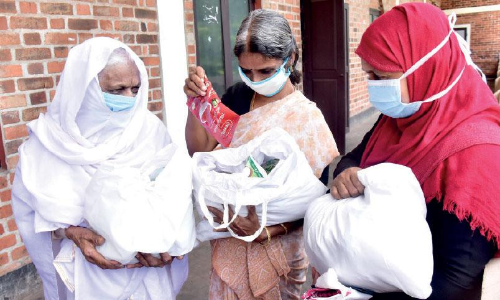 സ​പ്ലൈ​കോ വ​ഴി​യു​ള്ള കി​റ്റ് വി​ത​ര​ണം ആ​രം​ഭി​ച്ചു