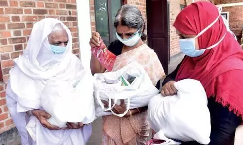 സ​പ്ലൈ​കോ വ​ഴി​യു​ള്ള കി​റ്റ് വി​ത​ര​ണം ആ​രം​ഭി​ച്ചു