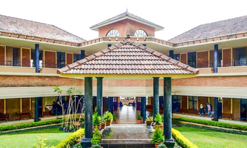 താങ്ങില്ല; മൂന്നാർ എൻജിനീയറിങ്​ കോളജിന്​ കിതപ്പ്