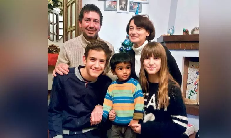 അ​മ്മ​യ​റി​യാ​ൻ, ഐ​ല​ൻ ഇ​റ്റ​ലി​യി​ൽ ഹാ​പ്പി​യാ​ണ്...