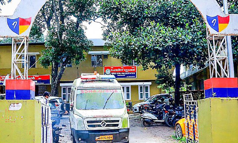 റിമാൻഡിലായ ആംബുലൻസിന് രണ്ടുവർഷത്തിനുശേഷം മോചനം റിമാൻഡിലായ ആംബുലൻസിന് രണ്ടുവർഷത്തിനുശേഷം മോചനം