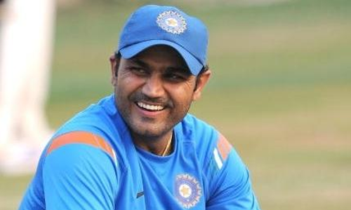 അടുത്ത കളിക്കിറങ്ങും മുമ്പ്​ ബാറ്റ്​സ്​മാൻമാർക്ക്​ ഗ്ലൂക്കോസ്​ കൊടുക്കൂ; ചെന്നൈയെ ട്രോളി സെവാഗ്​