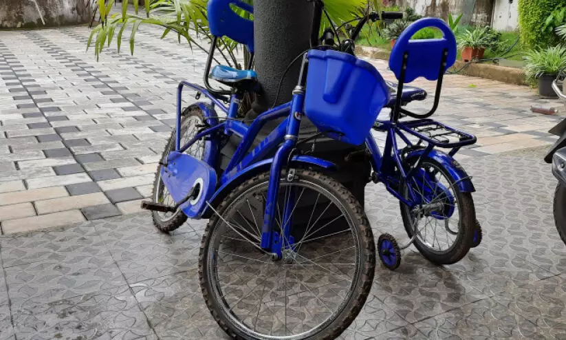 ആ സൈക്കിളുകൾക്ക് ഇനി ഉടമകളില്ല;റുക്സാനയും ജാഫറും ബംഗാളിൽ ആ സൈക്കിളുകൾക്ക് ഇനി ഉടമകളില്ല;റുക്സാനയും ജാഫറും ബംഗാളിൽ