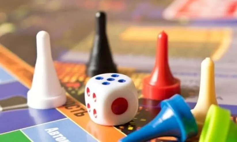 ലുഡോ ഗെയിമിൽ പിതാവ്​ തോൽപിക്കാൻ ശ്രമിച്ചു; കുടുംബ കോടതിയിൽ പരാതിയുമായി മകൾ