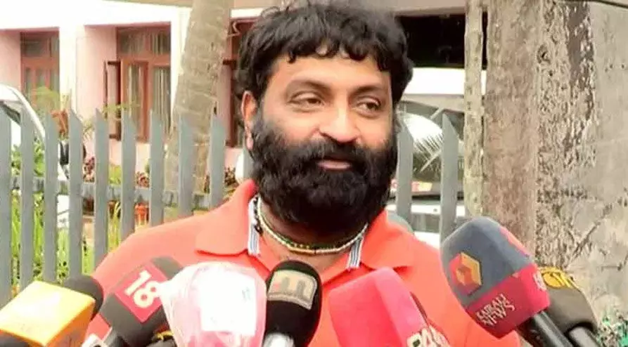 ബാലഭാസ്കറിന്റെ മരണം; കലാഭവൻ സോബിയെ സി.ബി.ഐ വീണ്ടും നുണപരിശോധന നടത്തും ബാലഭാസ്കറിന്റെ മരണം; കലാഭവൻ സോബിയെ സി.ബി.ഐ വീണ്ടും നുണപരിശോധന നടത്തും