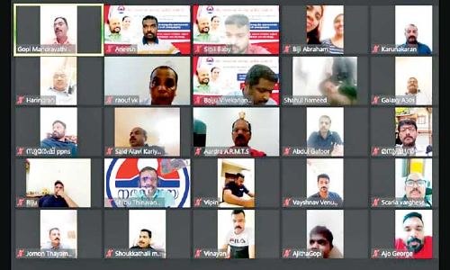 ആ​രോ​ഗ്യ​പ്ര​വ​ർ​ത്ത​ക​ർ​ക്ക് ന​വോ​ദ​യ ഏ​രി​യ ക​മ്മി​റ്റി​യു​ടെ ആ​ദ​രം