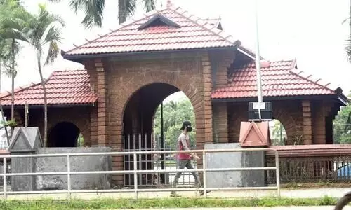 മാനാഞ്ചിറ സ്​ക്വയറിന്​ നാലാം കവാടം ഒരുങ്ങി