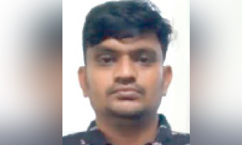 ഭാര്യയെയും മകനെയും തള്ളി റോഡിലേക്ക് തെറിപ്പിച്ച ഭർത്താവിനെ പൊലീസ് അറസ്​റ്റ്​ ചെയ്തു