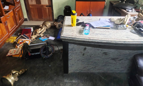 പഞ്ചലോഹ വിഗ്രഹങ്ങൾ നിർമാണശാലയിൽ നിന്നും കവർന്നുവെന്ന ഉടമകളുടെ പരാതിയിൽ ദുരുഹത