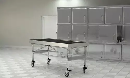 ഷാ​ൾ മുറുകി മ​രി​ച്ച നാലു​ വയസ്സുകാരിയു​െട മൃതദേഹം പുറത്തെടുത്ത്​ പോസ്​റ്റ്​മോർട്ടം ചെയ്​തു