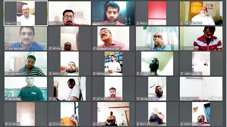 കോ​ഴി​ക്കോ​ട് വി​മാ​ന​ത്താ​വ​ള​ത്തി​നെ​തി​രെ​യു​ള്ള നീ​ക്കം ക​രു​തി​യി​രി​ക്ക​ണം