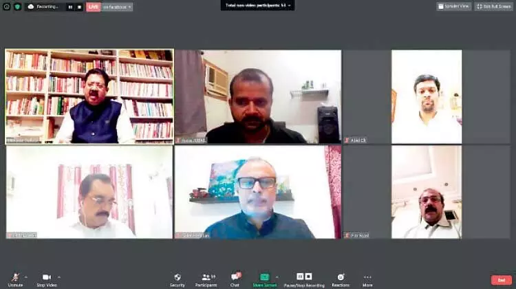 സൗദി പ്രവാസം വളർച്ചയുടെ നാൾവഴികൾ വെബിനാർ സംഘടിപ്പിച്ചു സൗദി പ്രവാസം വളർച്ചയുടെ നാൾവഴികൾ വെബിനാർ സംഘടിപ്പിച്ചു