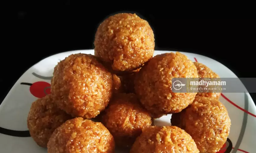 കോക്കനട്ട് ലഡ്ഡു