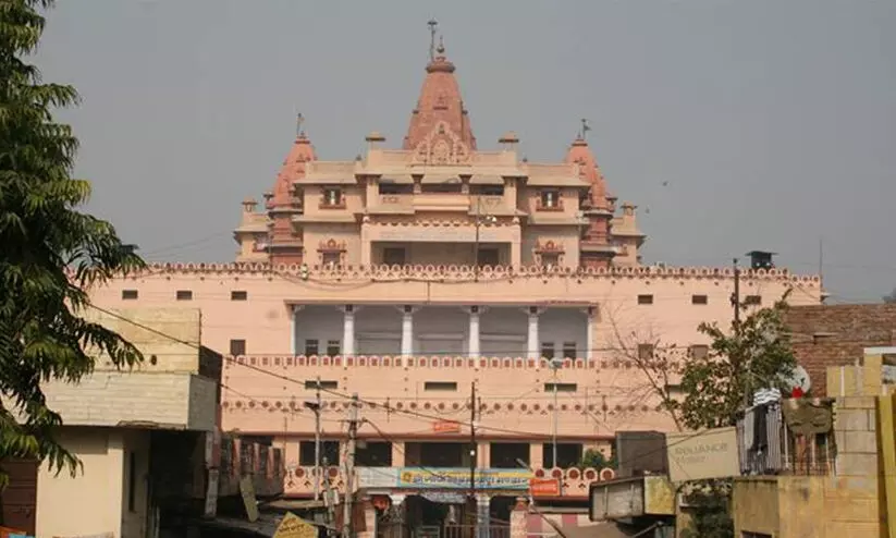 മഥുര ഇൗദ്ഗാഹ് മസ്ജിദിനായി പുതിയ പോർമുഖം തുറന്ന് സംഘ്പരിവാർ മഥുര ഇൗദ്ഗാഹ് മസ്ജിദിനായി പുതിയ പോർമുഖം തുറന്ന് സംഘ്പരിവാർ