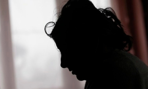 വിവാഹ സർട്ടിഫിക്കറ്റിനെത്തിയ യുവതിയെ പഞ്ചായത്ത് സെക്രട്ടറി അവഹേളിച്ചതായി പരാതി