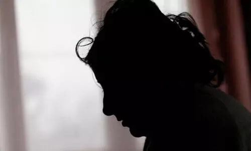 വിവാഹ സർട്ടിഫിക്കറ്റിനെത്തിയ യുവതിയെ പഞ്ചായത്ത് സെക്രട്ടറി അവഹേളിച്ചതായി പരാതി