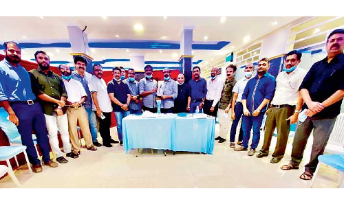 പി.​എ​സ്.​എം.​ഒ കോ​ള​ജ് അ​ലു​മ്​​നി അ​സോ​സി​യേ​ഷ​ൻ യാ​ത്ര​യ​യ​പ്പ്