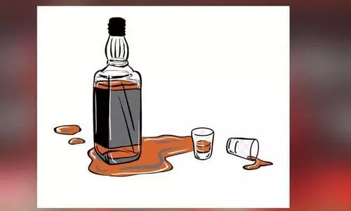 റിസോട്ടിൽ മദ്യപിച്ച മൂന്ന്​ പേർ ഗുരുതരാവസ്​ഥയിൽ